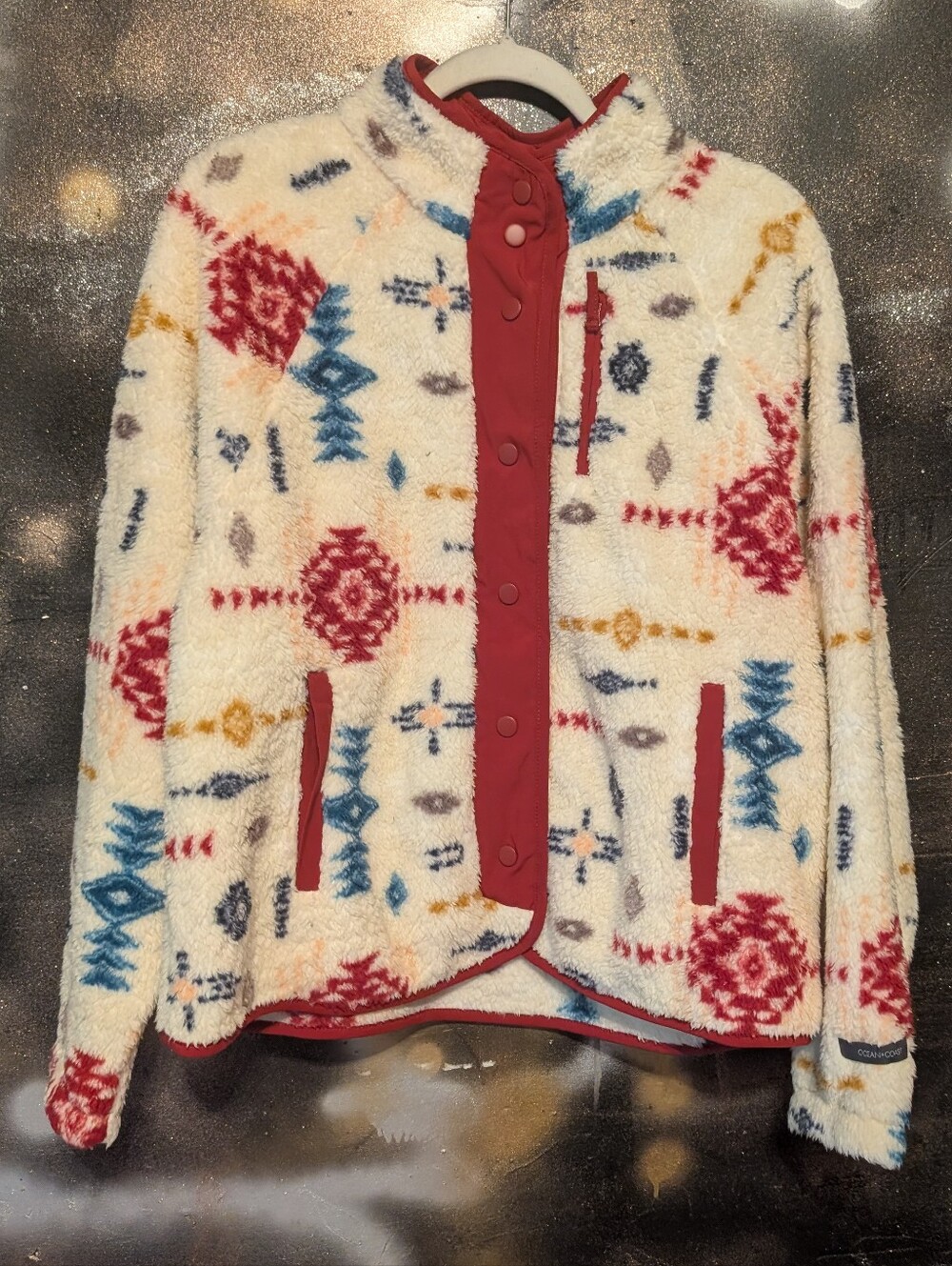 Cozy Patterned Sherpa Jacket - Cream with Red Trim